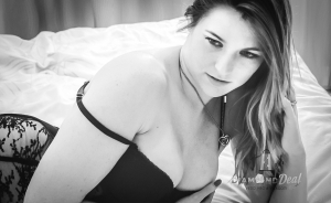 Fehérneműs és akt fotózás telt hölgyek számára. Plus Size Hölgyeim figyelem!