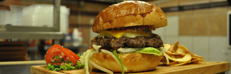 Ínycsiklandó kézműves burgert nagy kedvezménnyel kaphatsz a DiamondDeal kuponjával a Kantin Steak & Burger IX. kerületi éttermében!