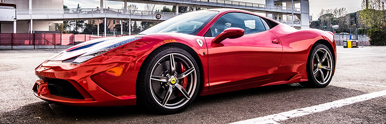Ferrari 458 Italia élményvezetés közúton, autópályán, DiamondDeal kuponnal kedvezményesen!