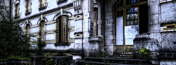 Derítsétek fel a megoldatlan bűntény körülményeit a Rejtélyek Háza játékán, a Hotel Krimiben, mely ideális kikapcsolódás 11-30 fő részére, s a DiamondDeal kuponjával kedvezményesen játszhatjátok!