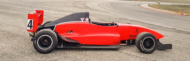 Vezess forma autót, egy 2 literes Formula Renault-t a DiamondDeal kuponjával kedvezményesen!