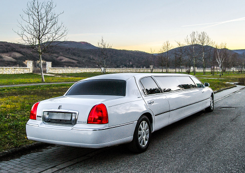 Lincoln limuzinbérlés - Megoldásmindenre.hu