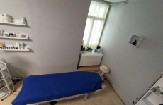 Természetes hatású 1D vagy 2D műszempilla építés minőségi anyagokból