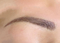 Szemöldöktetoválás púderes, satíros, félsatíros vagy szálas technikával többféle árnyalatban
