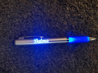 LED-es golyóstoll egyedi szöveggel és touch pen funkcióval