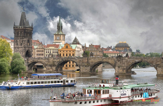 Non-stop buszos utazás Prágába