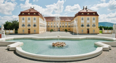 Húsvéti kikapcsolódás Schlosshofban és Pozsonyban - Buszos utazás