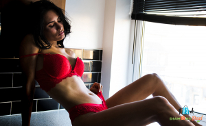 Fehérneműs glamour, vagy boudoir fotózás hölgyeknek, 15 db retusált képpel!