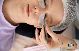 Több hétig tartó gyönyörű pillantások - 5-7D műszempilla építés + töltés