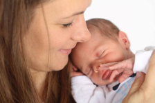 Meghitt kismama vagy baba-mama fotózás akár az egész családdal 