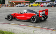 Formula Renault 2.0 élményvezetés, vezess forma autót a Kakucs Ringen 3, 5, 6, 8 vagy 10 körön át!