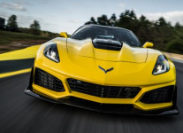 Nyomd a gázt Chevrolet Corvette kormányánál választható 3,5,6,8,10 vagy 12 körön át a Kakucs Ringen!