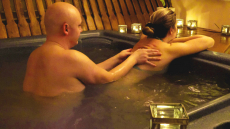 Fantasztikus páros program a relaxálás érdekében! - 60, 90 vagy 120 perces páros vízimasszázs
