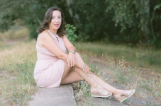 Készüljenek rólad profi fényképek! - 1 órás portréfotózás kültéren vagy beltéren 3 helyszínen is