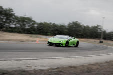 Egy igazi zöld szörny vár rád! Lamborghini Huracán Evo Spyder élményvezetés 3,5,6,8,10, vagy 12 kör