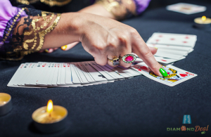 Lépj be a titkok világába! Online kártyajóslás tapasztalt kártyajóssal