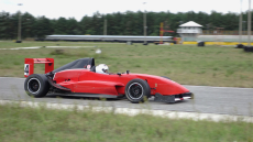 Igazi autós vezetési élmény! - Formula Renault 2.0 élményvezetés az Euroringen 3,5,8 vagy 10 kör