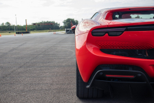 Száguldj egy valódi Ferarri 296 GTB-vel! - 2,3,4,5 vagy 7 körös élményvezetés az Euro ringen