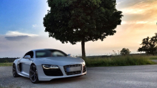 Vezess Audi R8-at az EuroRingen 2, 3, 4, 5 vagy akár 7 körös élményvezetésen, EuroRing pályán!