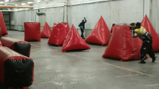 Paintballra fel! Pro csomag 2,5 óra játék 2 óra áráért, korlátlan lövedékkel a Paintball Akadémián