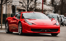 Ferrari 458 Italia élményvezetés 2,3,4,5 vagy 7 körön át, Euroringen
