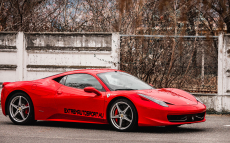 Ferrari 458 Italia élményvezetés 2,3,4,5 vagy 7 körön át, Euroringen