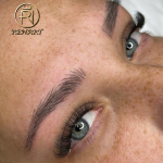 Microblading szemöldök tetoválás - Természetes hatás, precíz kivitelezés