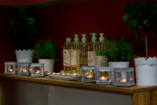 A tökéletes anya-lánya vagy barátnős program - 90 perces prémium virág illóolajos páros masszázs