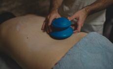 90 perces teljes testmasszázs köpölyözéssel: Fájdalmakra, feszültségre, narancsbőrre, XIII. kerület