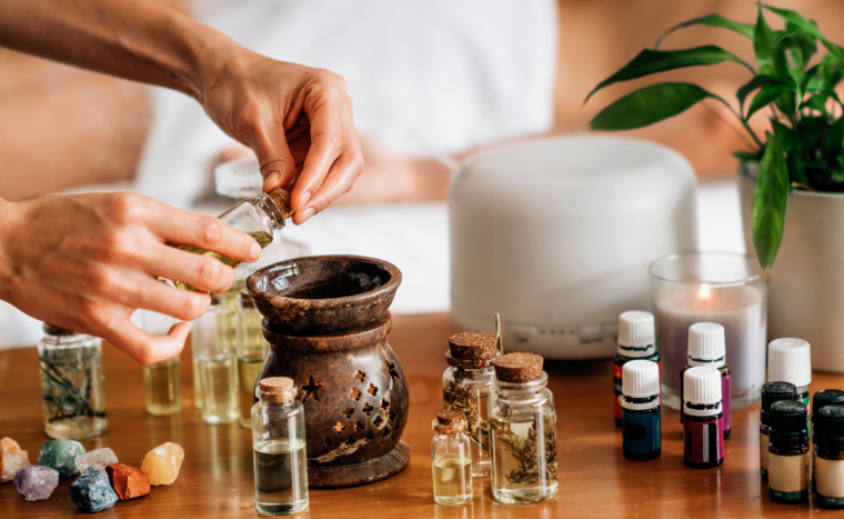 A masszázsok királynője – az érintés+illat harmóniája - Aromaterápiás masszázs tanfolyam, online