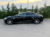 Tesla Model S autó bérlés, 1 napra – amikor az autó több, mint közlekedés