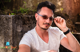 Komplett szemüveg fényre sötétedő lencsékkel, 3D látásvizsgálattal. XIII.kerület, Gogol Optikában