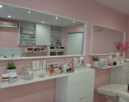 Karácsonyi hidratáló luxuskezelés: Hyaluronos-Liposzómás arckezelés + bőrpolírozás XIV. kerület