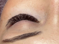 Látványos 5-7D volume műszempilla építés UV-LED technológiával + ajándék, VII. kerületben!