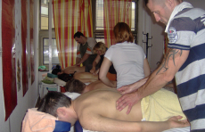 A masszázsok királynője – az érintés+illat harmóniája - Aromaterápiás masszázs tanfolyam, online