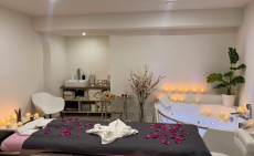 Exkluzív páros spa-élmény 120 percben: 60 perc masszázs+választható jacuzzi vagy szauna, Oktogonnál