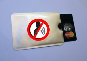 PayPass-leolvasást is blokkoló kártya tok ingyen kiszállítással - védd meg adataid!