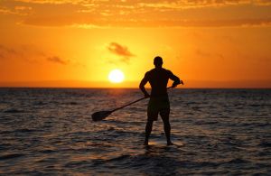 Naplemente túra SUP-pal, azaz stand up paddle boarddal, ajándék 2 óra SUP használattal!