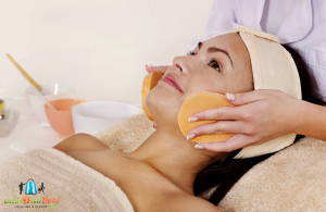 Mikrodermabráziós arckezelés, arcmasszázzsal, pakolással VAGY mikrodermabrázió, hidratáló pakolással