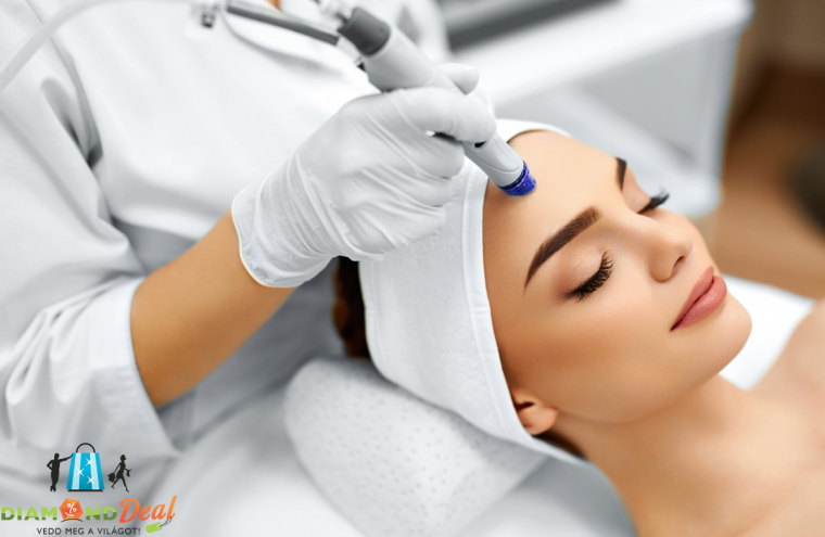 Skincare lézeres arckezelés és gyémántfejes mikrodermabráziós kezelés a pattanások és hegek ellen