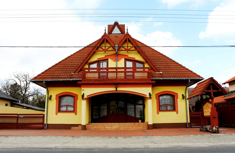 3 nap/2 éj kikapcsolódás 2 főre Keszthelyen, reggelivel! Nyári, kora őszi pihenés!