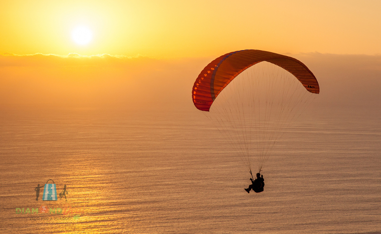 Ismerkedj meg a siklóernyőzéssel 2 vagy 7 napos tanfolyamon, elméleti és gyakorlati oktatással!