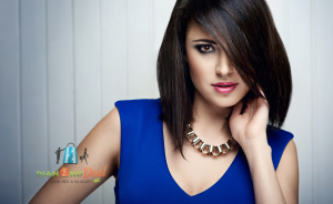 Tőfestés alapszínnel, ollós hajvágással vagy MAC hajvég vágással lapockáig érő hajra