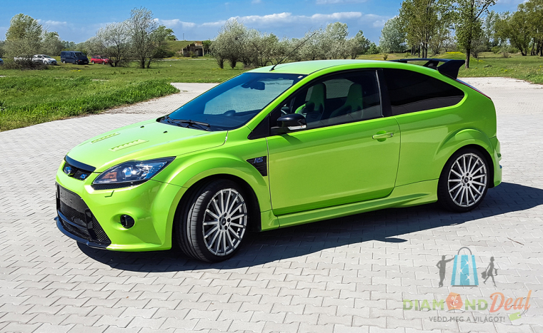 Körözz versenytempóban Ford Focus RS-sel a Kakucs Ringen 3, 4, 5, 6, 8 vagy 10 körön át!