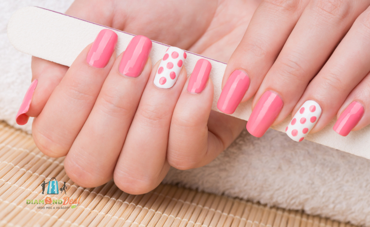 Csilli-villi körmök! Különleges Akril géles műköröm építés 2 köröm díszítésével a Nóri Nailsben