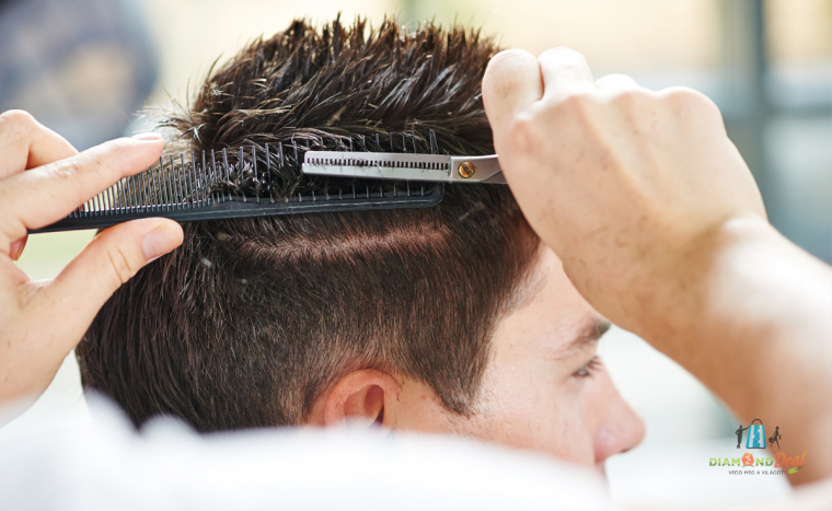 Férfi hajvágás választhatóan géppel vagy ollóval, mosással. Tökéletes frizura, jó áron!
