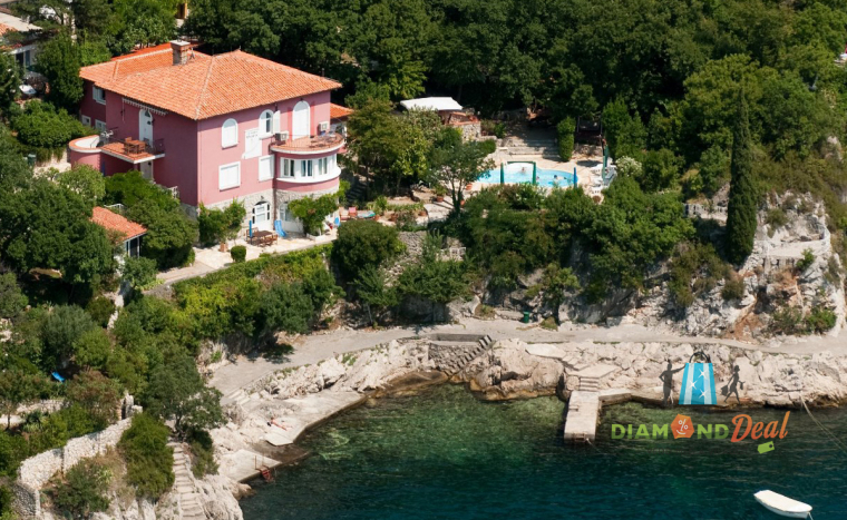 3 nap 2 éj Horvát tengerparti utószezoni üdülés Kraljevicában 2 fő részére a Villa Dora ****-ban!