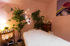 Kozmetikai arctisztítás szemöldökszedéssel, alakreform VelaShappel és testmasszázs a VII. kerületben