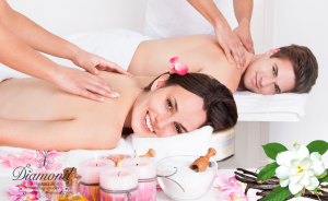 90 perces jázmin-vanília páros masszázs + 2 óra wellness, pezsgő, csoki az Oktogonnál