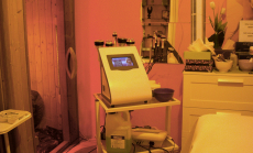 Látványos bőrfiatalító kezelés arcra, nyakra, dekoltázsra, ULTRASONIC RF-fel, a Vígszínháznál